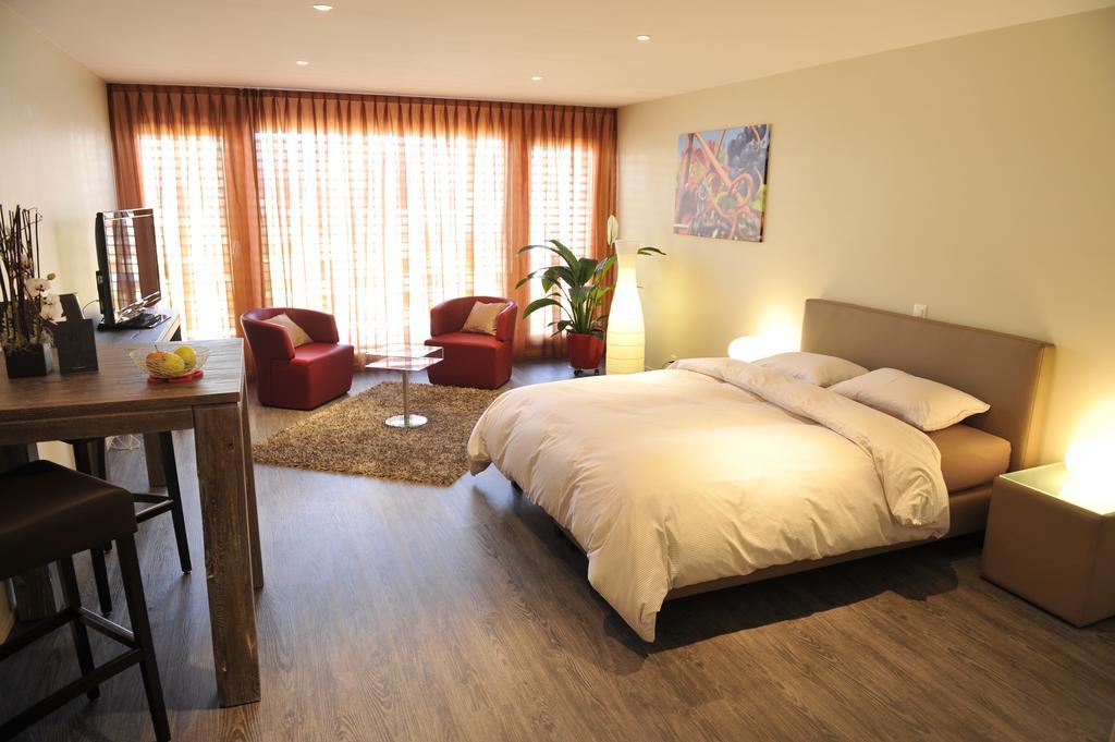 Cave Beetschen Bed & Breakfast Bursins ห้อง รูปภาพ